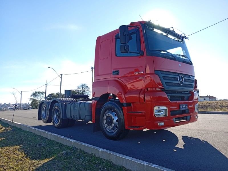 AXOR 2544 S 6X2 - 2011 - FARROUPILHA