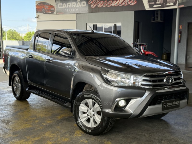 hilux 2.8 srv 4x4 cd 16v diesel 4p automatico 2017 parobe