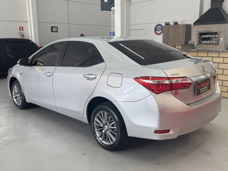 COROLLA 2.0 XEI 16V FLEX 4P AUTOMÁTICO - 2016 - CAXIAS DO SUL