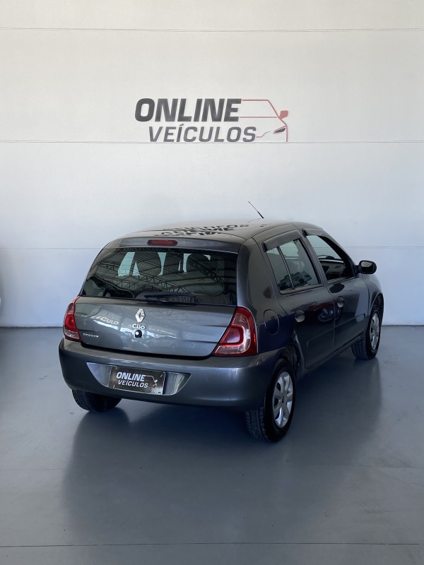 CLIO 1.0 EXPRESSION 16V FLEX 4P MANUAL - 2014 - FARROUPILHA