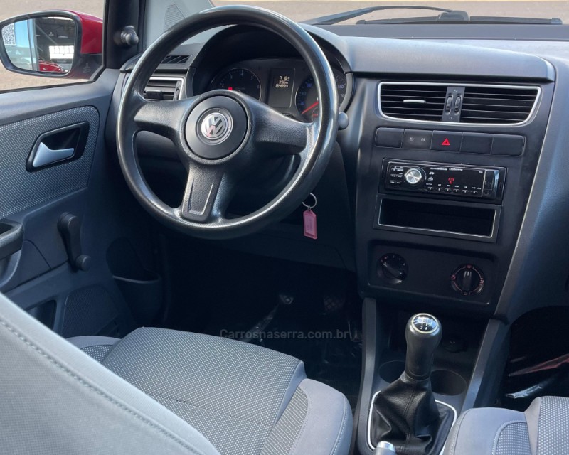 FOX 1.0 MI 8V FLEX 4P MANUAL - 2011 - VACARIA
