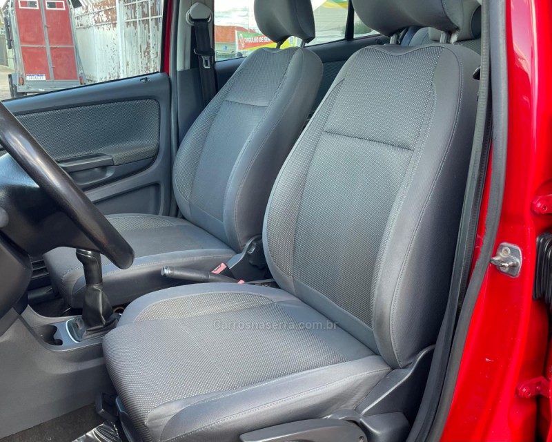 FOX 1.0 MI 8V FLEX 4P MANUAL - 2011 - VACARIA