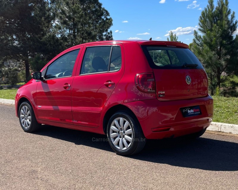 FOX 1.0 MI 8V FLEX 4P MANUAL - 2011 - VACARIA