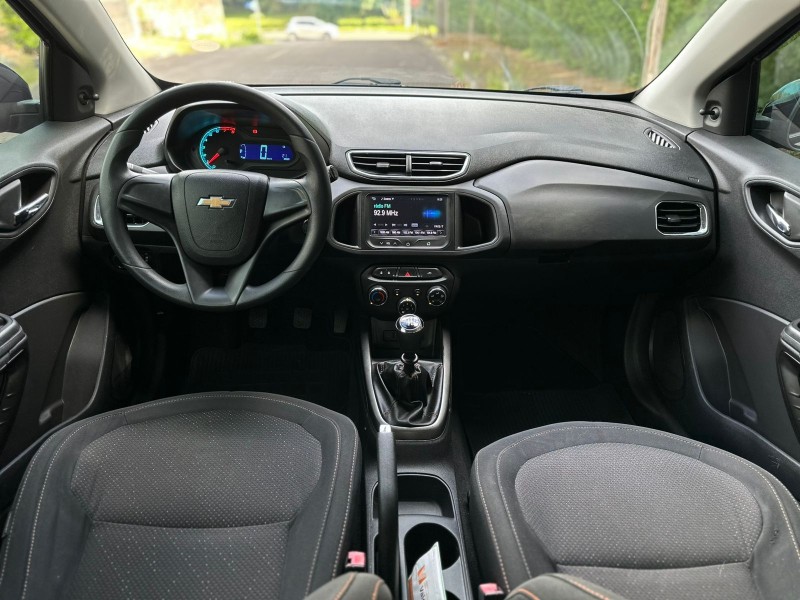 ONIX 1.4 MPFI LT 8V FLEX 4P MANUAL - 2014 - CAMPO BOM