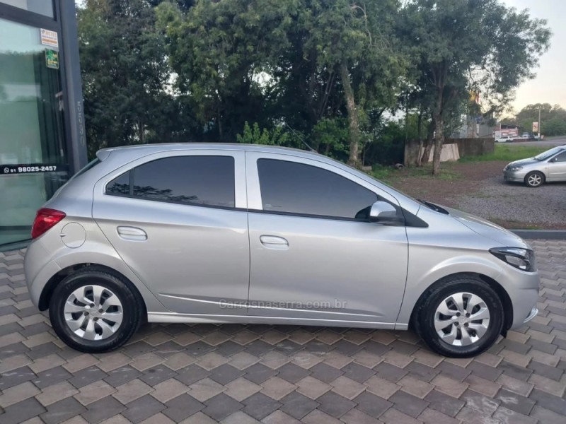 ONIX 1.0 MPFI LT 8V FLEX 4P MANUAL - 2019 - ENCANTADO