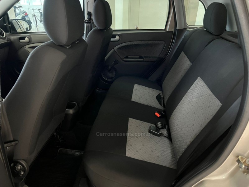 FIESTA 1.6 MPI CLASS HATCH 8V FLEX 4P MANUAL - 2011 - TAQUARA