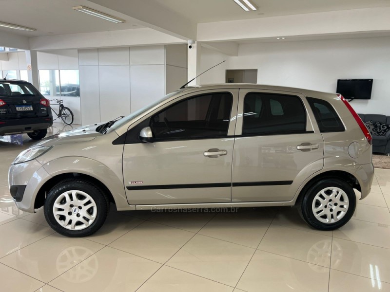 FIESTA 1.6 MPI CLASS HATCH 8V FLEX 4P MANUAL - 2011 - TAQUARA