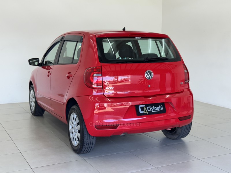 FOX 1.6 MI 8V FLEX 4P MANUAL - 2014 - CARLOS BARBOSA