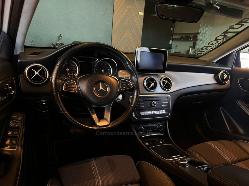 GLA 200 1.6 CGI ADVANCE 16V TURBO FLEX 4P AUTOMÁTICO - 2019 - CAMPO BOM