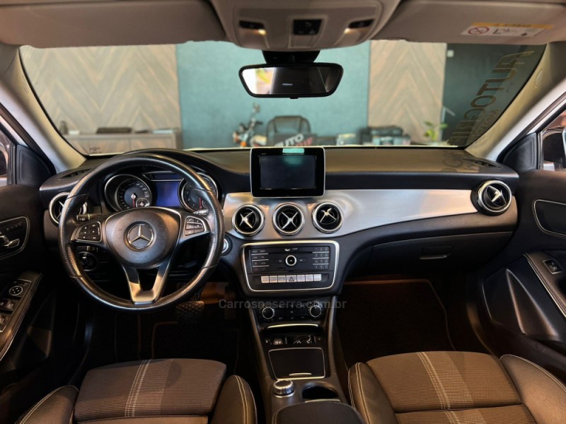 GLA 200 1.6 CGI ADVANCE 16V TURBO FLEX 4P AUTOMÁTICO - 2019 - CAMPO BOM