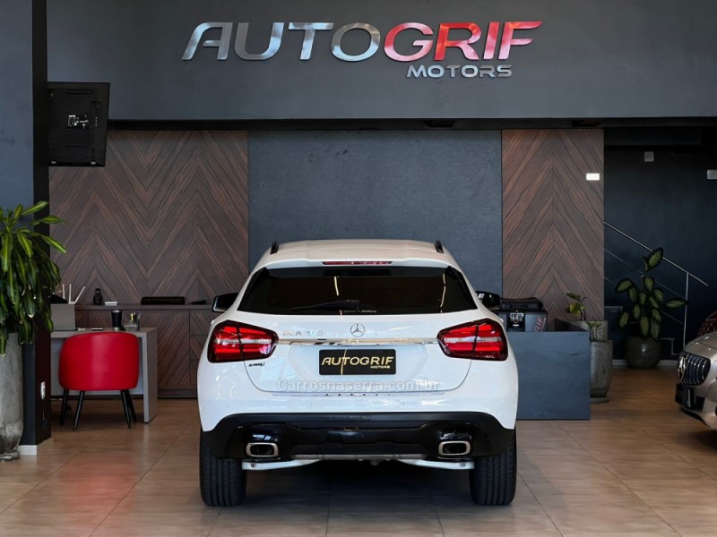 GLA 200 1.6 CGI ADVANCE 16V TURBO FLEX 4P AUTOMÁTICO - 2019 - CAMPO BOM
