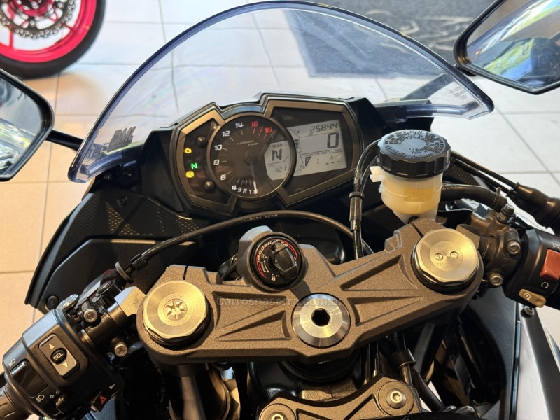 NINJA ZX-6R 636  - 2020 - CAXIAS DO SUL