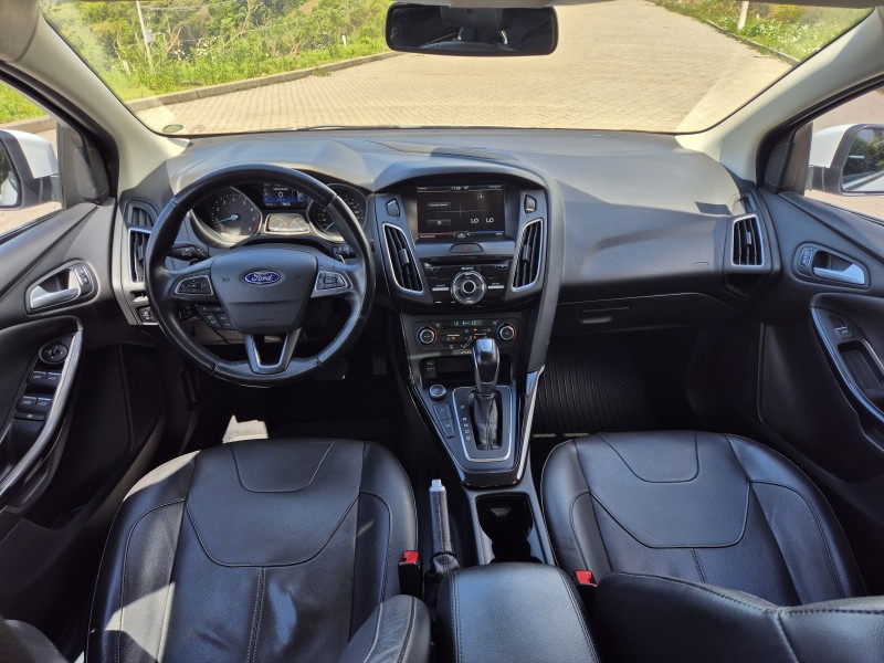 FOCUS 2.0 TITANIUM FASTBACK 16V FLEX 4P AUTOMÁTICO - 2016 - BENTO GONçALVES