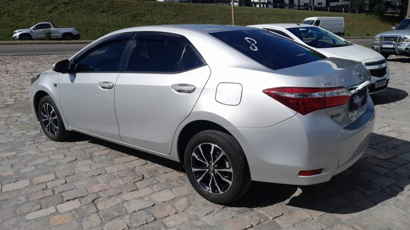 COROLLA 1.8 GLI UPPER 16V FLEX 4P AUTOMÁTICO - 2016 - FARROUPILHA