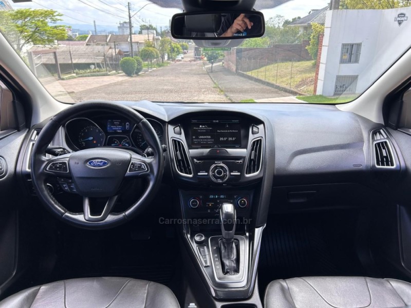 FOCUS 2.0 TITANIUM FASTBACK 16V FLEX 4P AUTOMÁTICO - 2016 - VENâNCIO AIRES