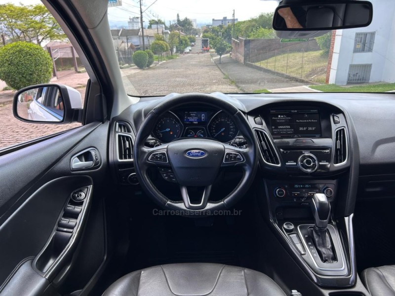 FOCUS 2.0 TITANIUM FASTBACK 16V FLEX 4P AUTOMÁTICO - 2016 - VENâNCIO AIRES