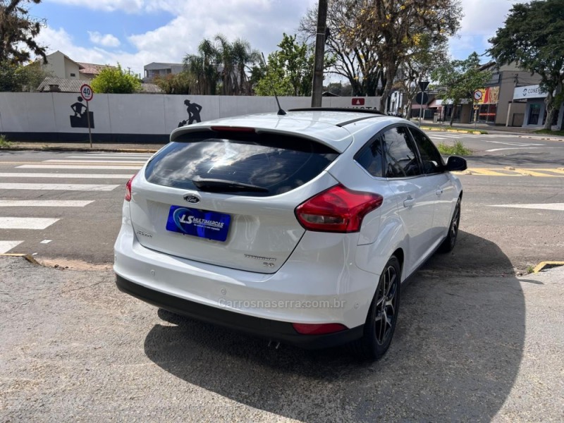 FOCUS 2.0 TITANIUM FASTBACK 16V FLEX 4P AUTOMÁTICO - 2016 - VENâNCIO AIRES