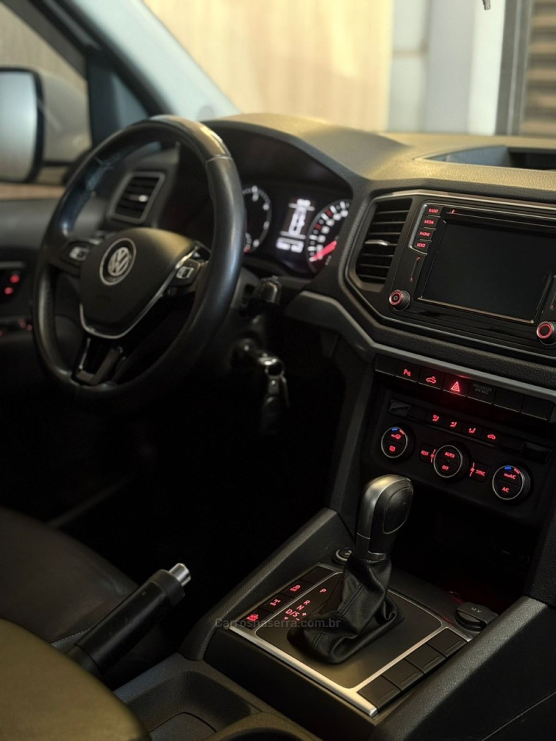 AMAROK 2.0 HIGHLINE 4X4 CD 16V TURBO INTERCOOLER DIESEL 4P AUTOMÁTICO - 2019 - LAJEADO