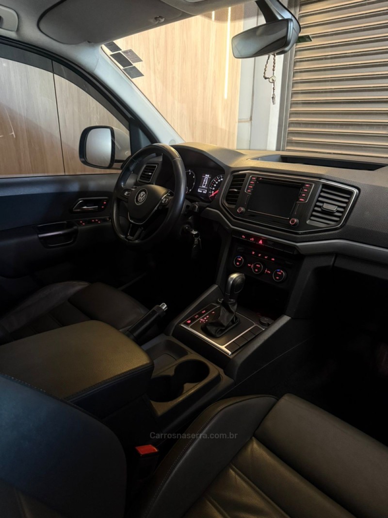 AMAROK 2.0 HIGHLINE 4X4 CD 16V TURBO INTERCOOLER DIESEL 4P AUTOMÁTICO - 2019 - LAJEADO
