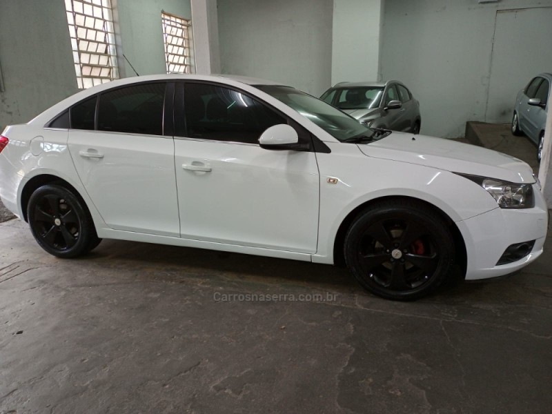 CRUZE 1.8 LT 16V FLEX 4P MANUAL