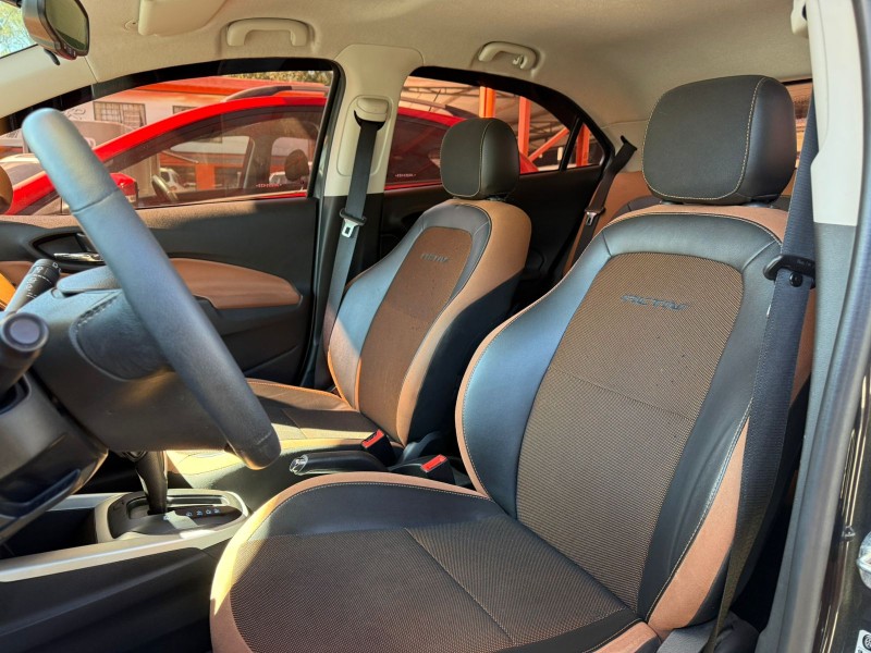 ONIX 1.4 MPFI ACTIV 8V FLEX 4P AUTOMÁTICO - 2018 - CANELA