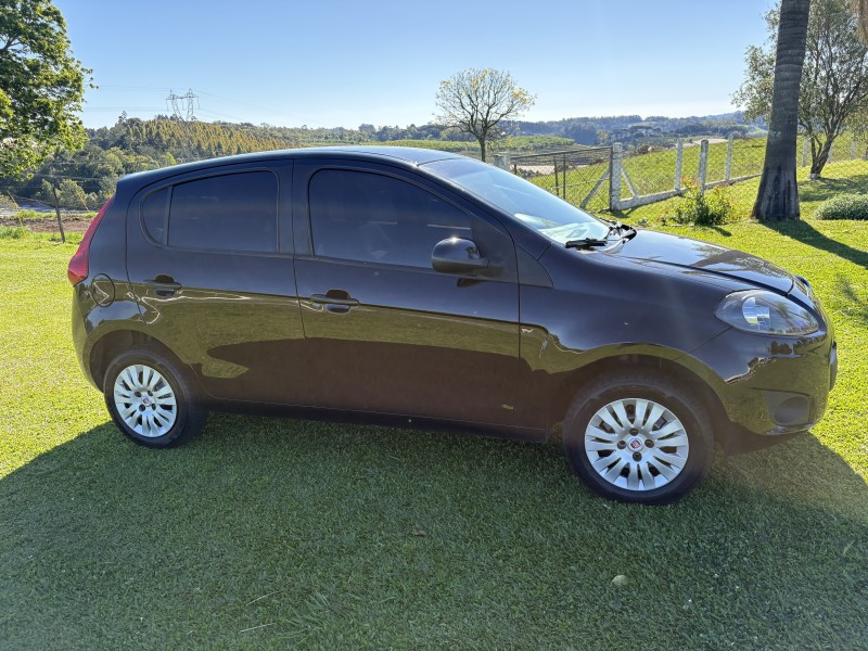 PALIO 1.4 MPI ATTRACTIVE 8V FLEX 4P MANUAL - 2013 - FARROUPILHA