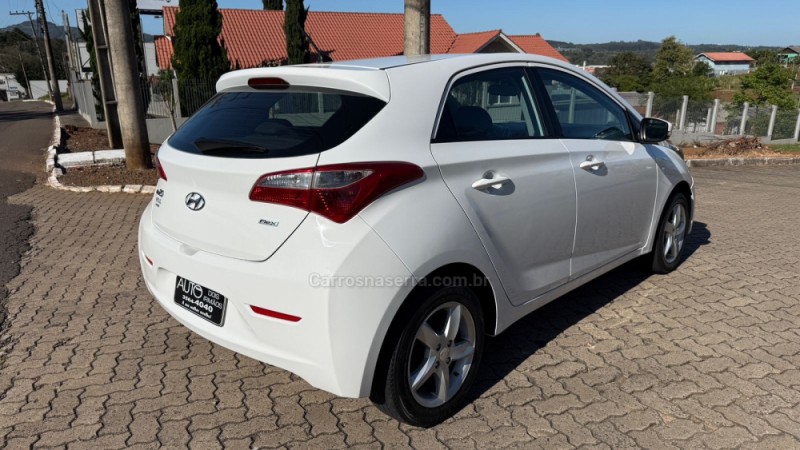 HB20 1.0 COMFORT 12V FLEX 4P MANUAL - 2015 - DOIS IRMãOS