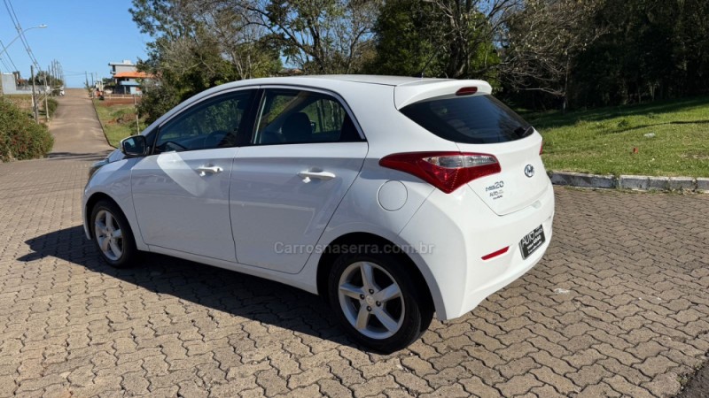HB20 1.0 COMFORT 12V FLEX 4P MANUAL - 2015 - DOIS IRMãOS