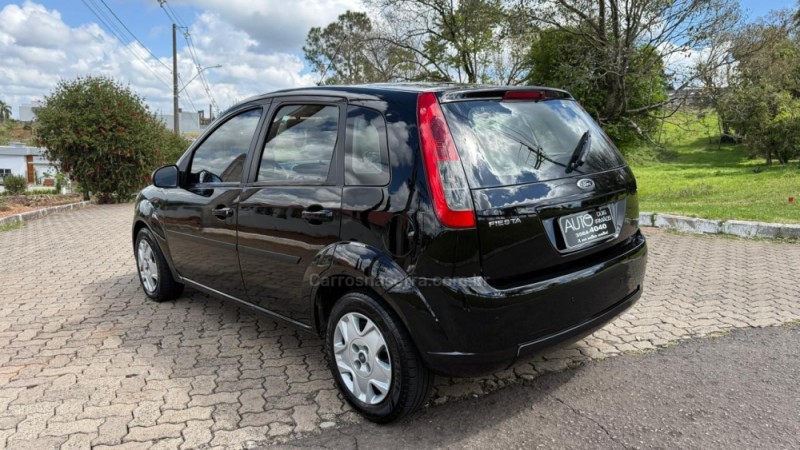 FIESTA 1.6 MPI CLASS HATCH 8V FLEX 4P MANUAL - 2013 - DOIS IRMãOS