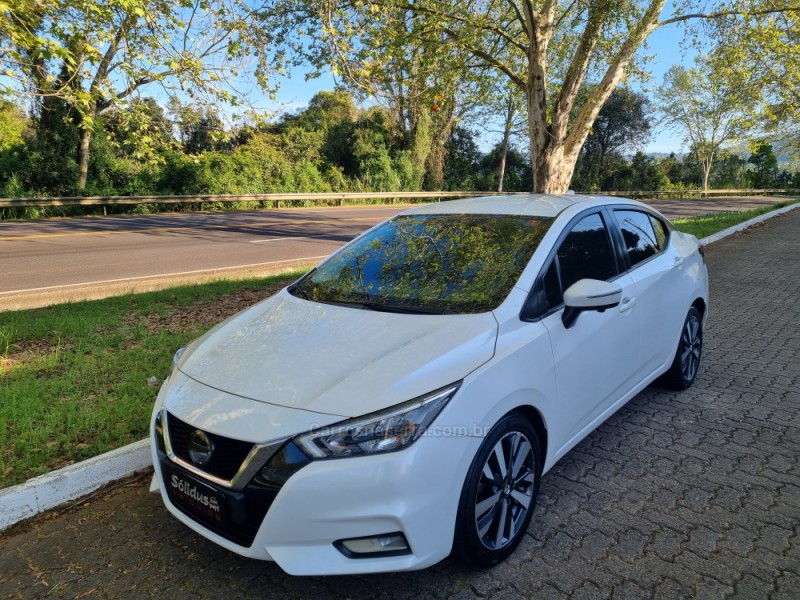 VERSA 1.6 EXCLUSIVE 16V FLEX 4P AUTOMÁTICO