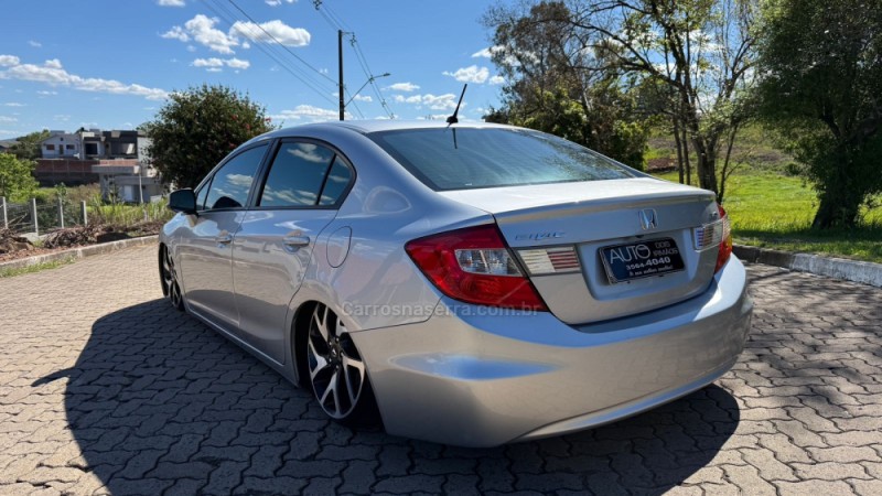 CIVIC 1.8 LXS 16V FLEX 4P MANUAL - 2014 - DOIS IRMãOS