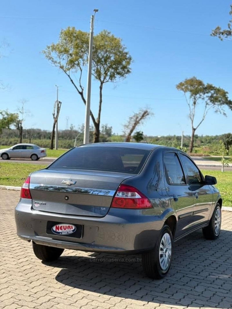 PRISMA 1.4 MPFI LT 8V FLEX 4P MANUAL - 2012 - LAJEADO