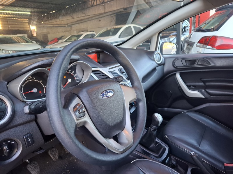 FIESTA 1.6 SE HATCH PLUS 16V FLEX 4P MANUAL - 2012 - CAXIAS DO SUL