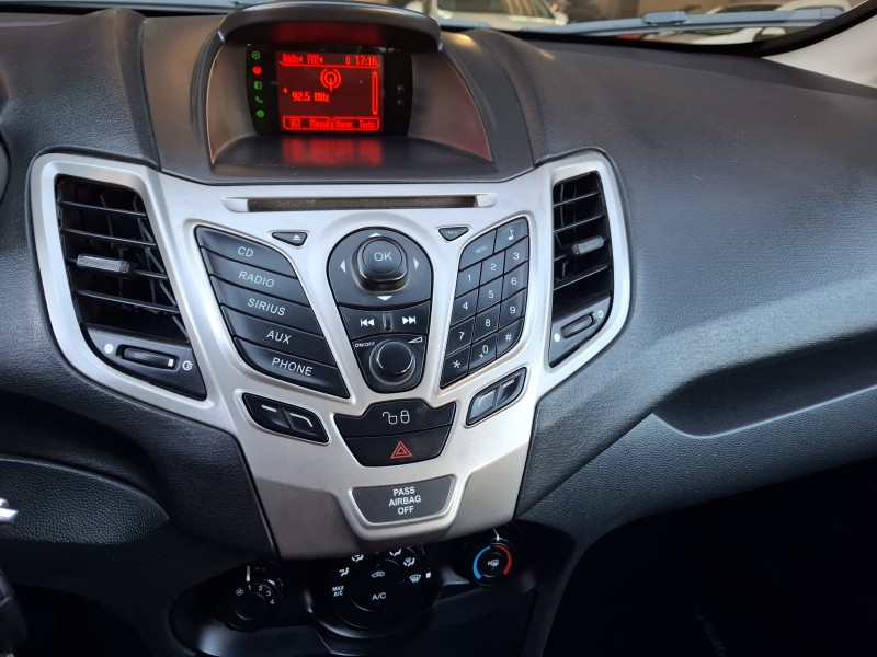 FIESTA 1.6 SE HATCH PLUS 16V FLEX 4P MANUAL - 2012 - CAXIAS DO SUL