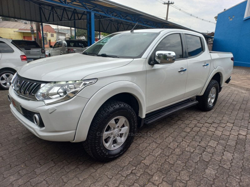 L200 TRITON 2.4 16V TURBO DIESEL SPORT HPE TOP CD 4P 4X4 AUTOMÁTICO