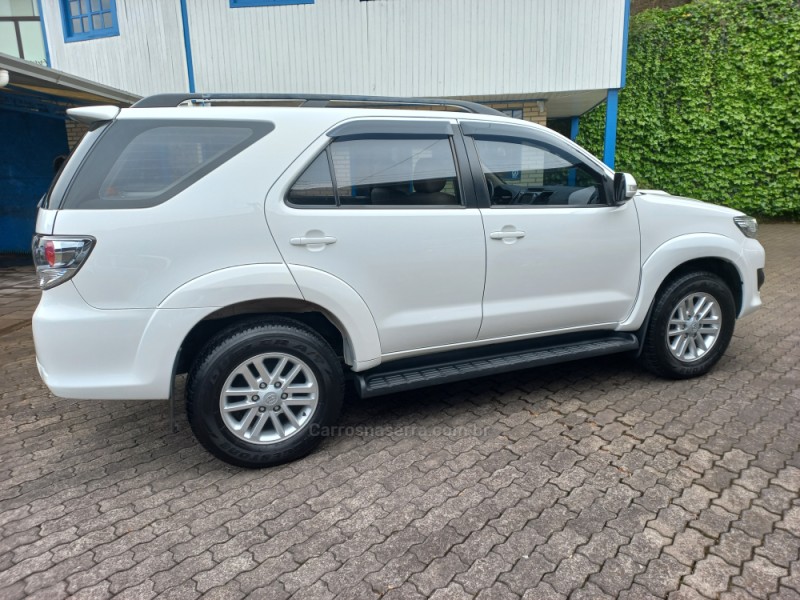 HILUX SW4 3.0 SRV 4X4 16V TURBO INTERCOOLER DIESEL 4P AUTOMÁTICO - 2015 - CAXIAS DO SUL