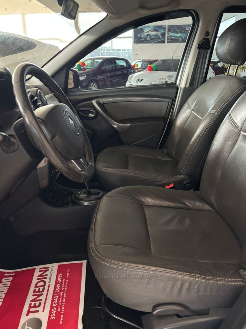 DUSTER 2.0 DYNAMIQUE 4X2 16V FLEX 4P AUTOMÁTICO - 2015 - IGREJINHA
