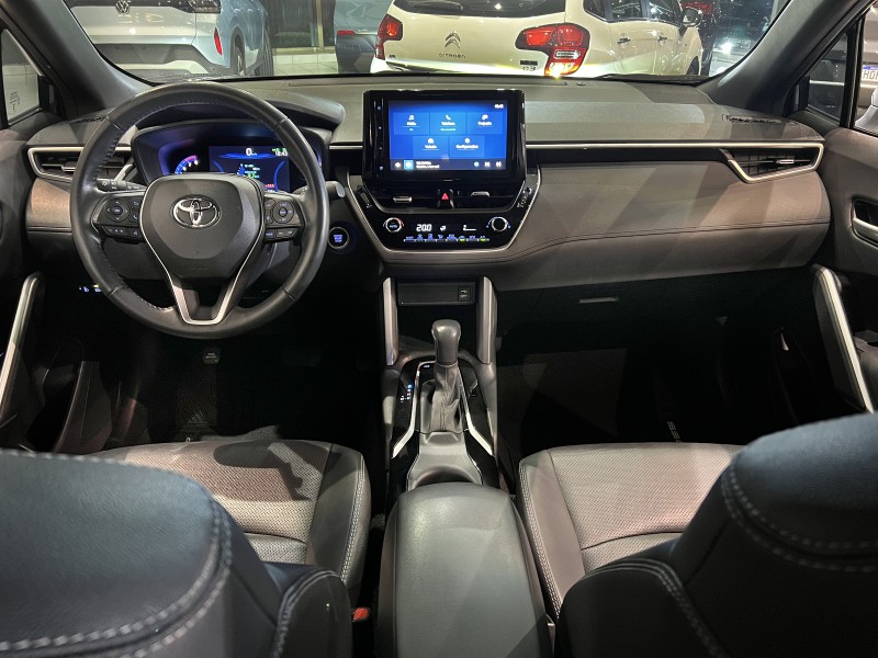 COROLLA 2.0 CROSS XRE 16V FLEX 4P AUTOMÁTICO - 2024 - FARROUPILHA
