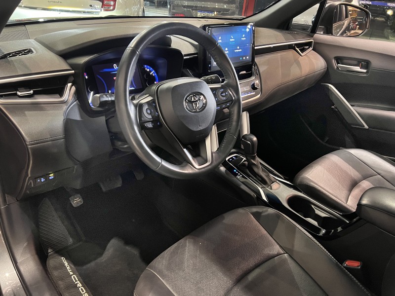 COROLLA 2.0 CROSS XRE 16V FLEX 4P AUTOMÁTICO - 2024 - FARROUPILHA
