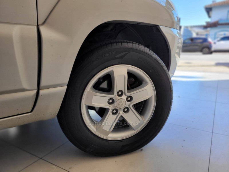 SPORTAGE 2.0 LX2 G2 4X2 16V GASOLINA 4P MANUAL - 2009 - CANELA