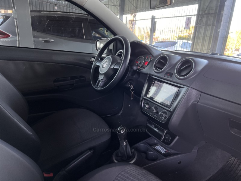 SAVEIRO 1.6 MI TREND CS 8V FLEX 2P MANUAL G.V - 2014 - BOM PRINCíPIO
