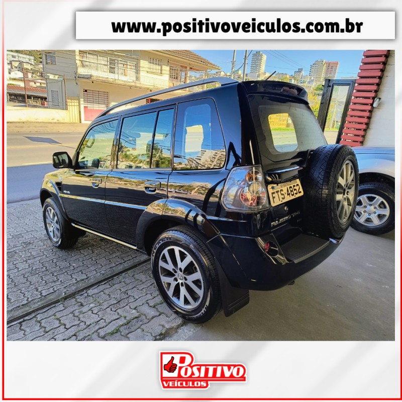 PAJERO TR4 2.0 4X4 16V 140CV FLEX 4P AUTOMÁTICO - 2015 - CAXIAS DO SUL