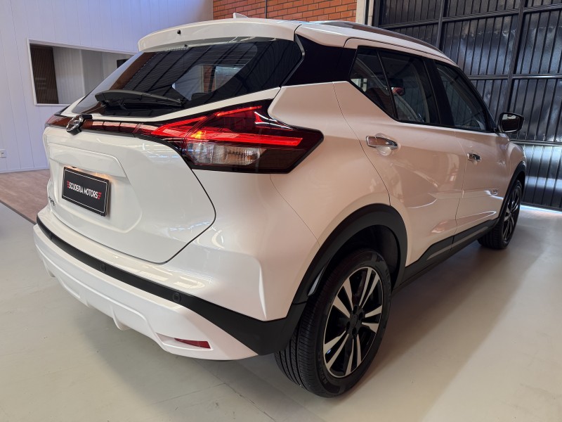 KICKS 1.6 EXCLUSIVE 16V FLEX 4P AUTOMÁTICO - 2022 - BENTO GONçALVES