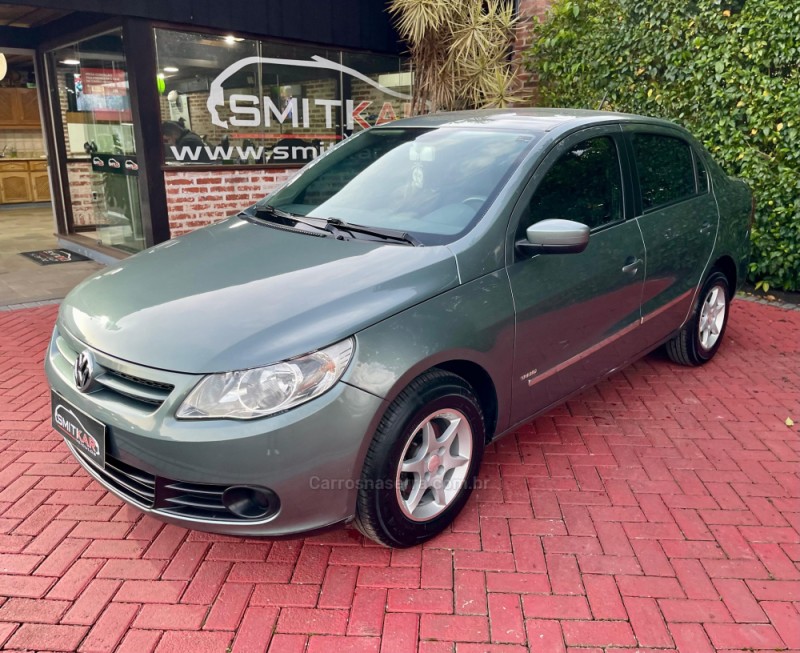 voyage 1.6 mi trend 8v flex 4p automatizado 2011 rolante