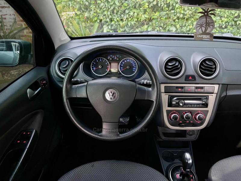 VOYAGE 1.6 MI TREND 8V FLEX 4P AUTOMATIZADO - 2011 - ROLANTE