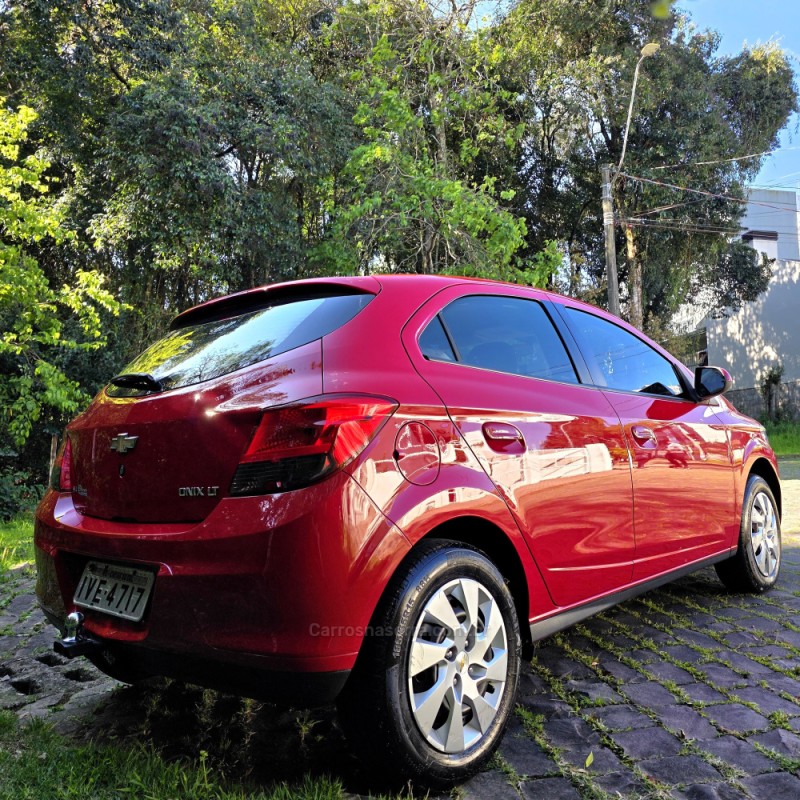 ONIX 1.4 MPFI LT 8V FLEX 4P MANUAL - 2014 - CAXIAS DO SUL