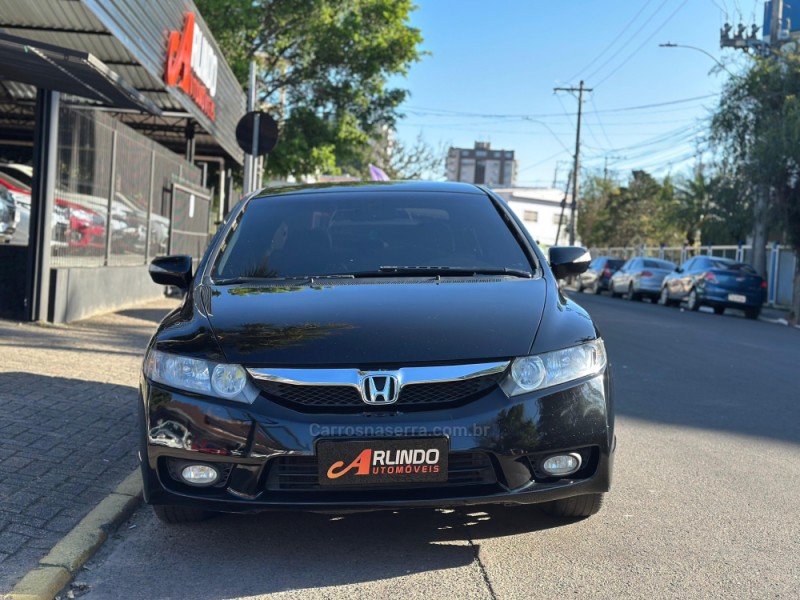 CIVIC 1.8 LXL 16V FLEX 4P AUTOMÁTICO - 2011 - PAROBé