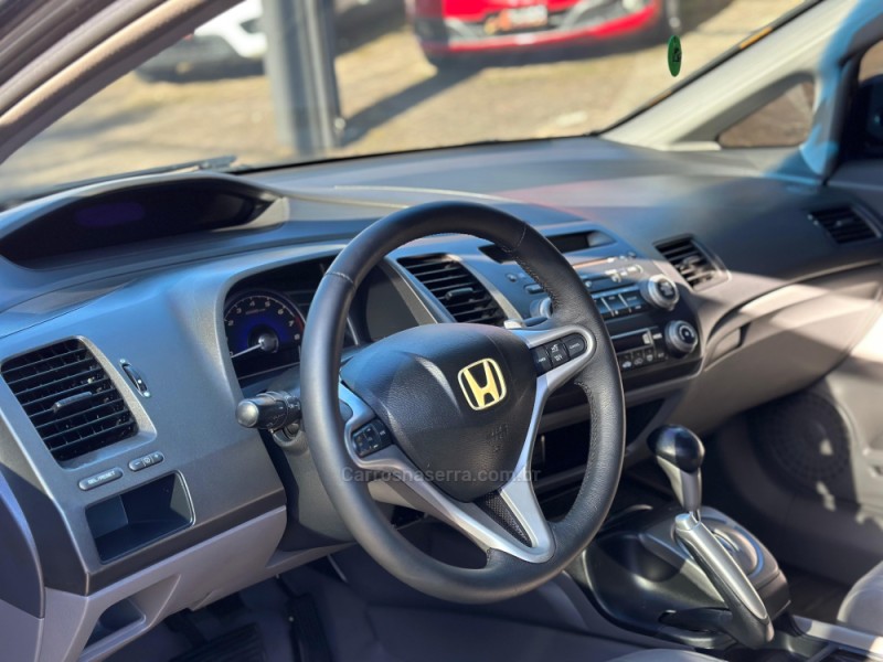CIVIC 1.8 LXL 16V FLEX 4P AUTOMÁTICO - 2011 - PAROBé
