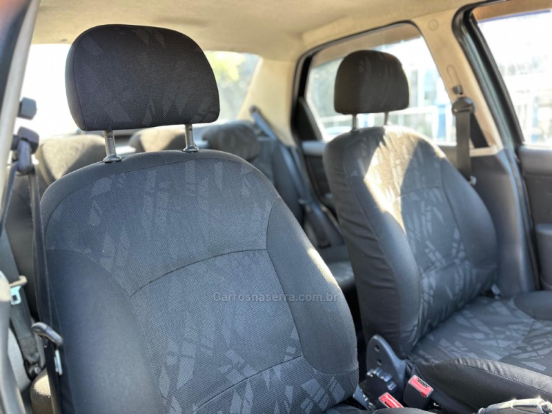 SIENA 1.0 MPI EL 8V FLEX 4P MANUAL - 2010 - PAROBé