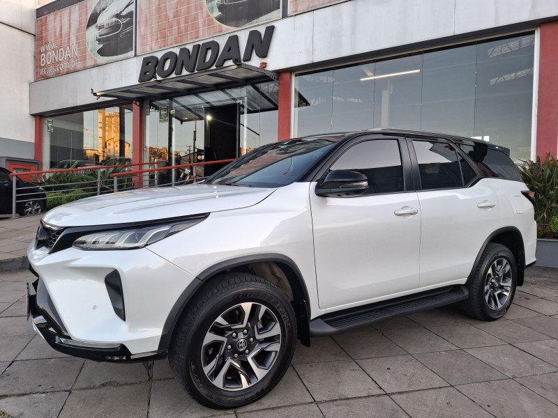 HILUX SW4 2.8 SRX 4X4 DIAMOND 16V TURBO DIESEL 4P 7 LUGARES AUTOMÁTICO - 2024 - FARROUPILHA